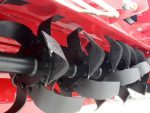 Photo montrant le remplacement d'un couteau sur le rotor